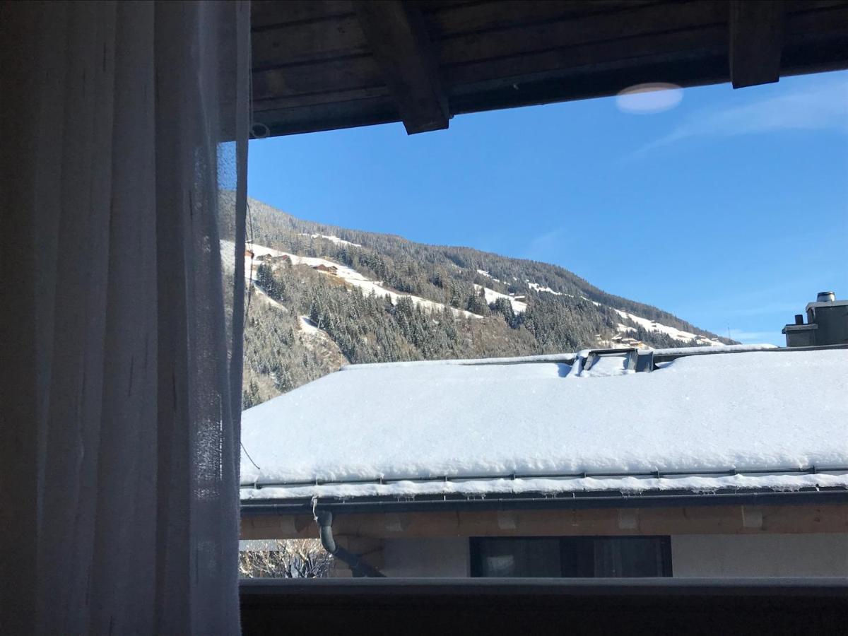 Ludwighaus Lägenhet Neukirchen am Großvenediger Exteriör bild