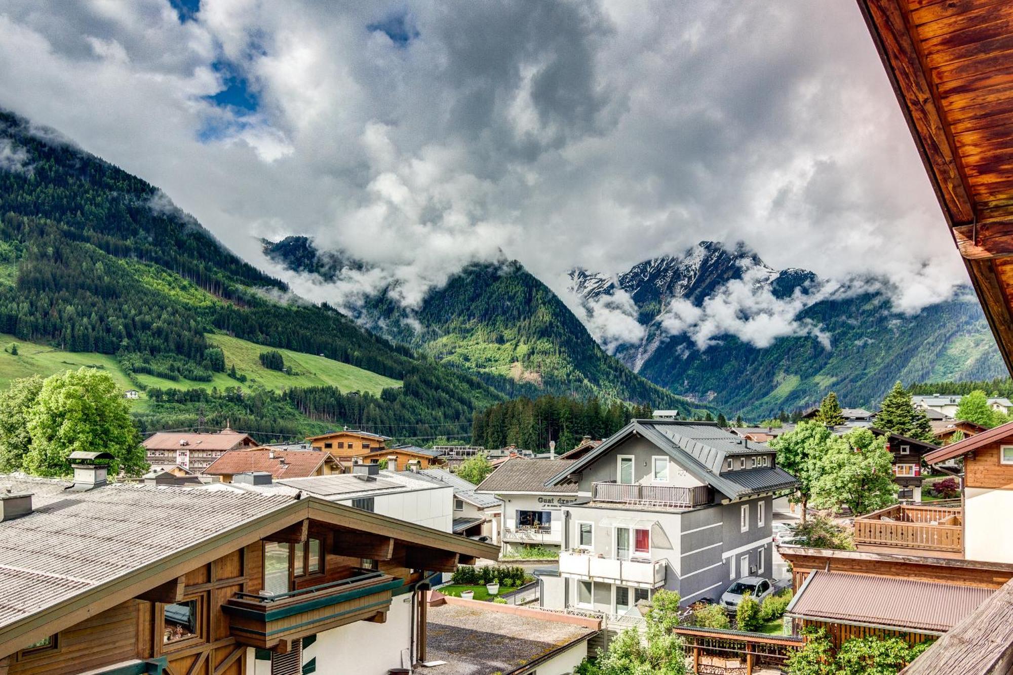Ludwighaus Lägenhet Neukirchen am Großvenediger Exteriör bild